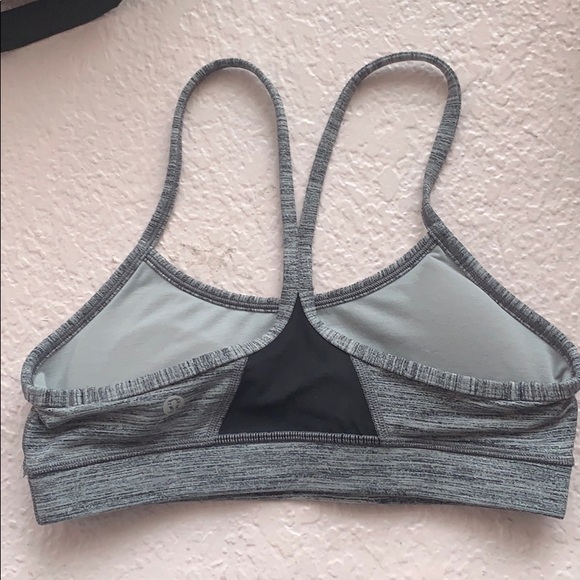 lululemon sports bra (gray) size 4 - Picture 2 of 2